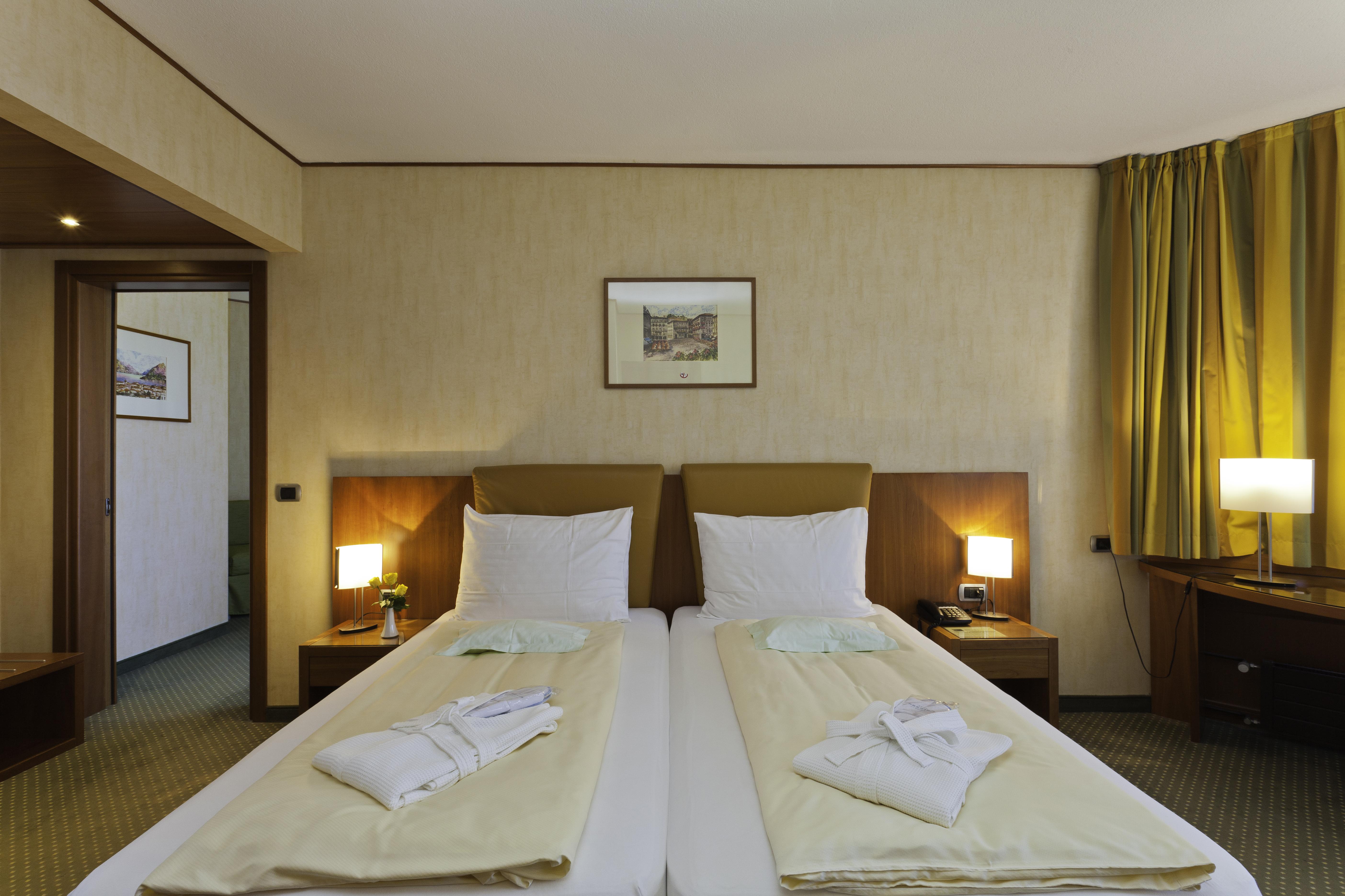 Hotel Delfino Lugano Esterno foto
