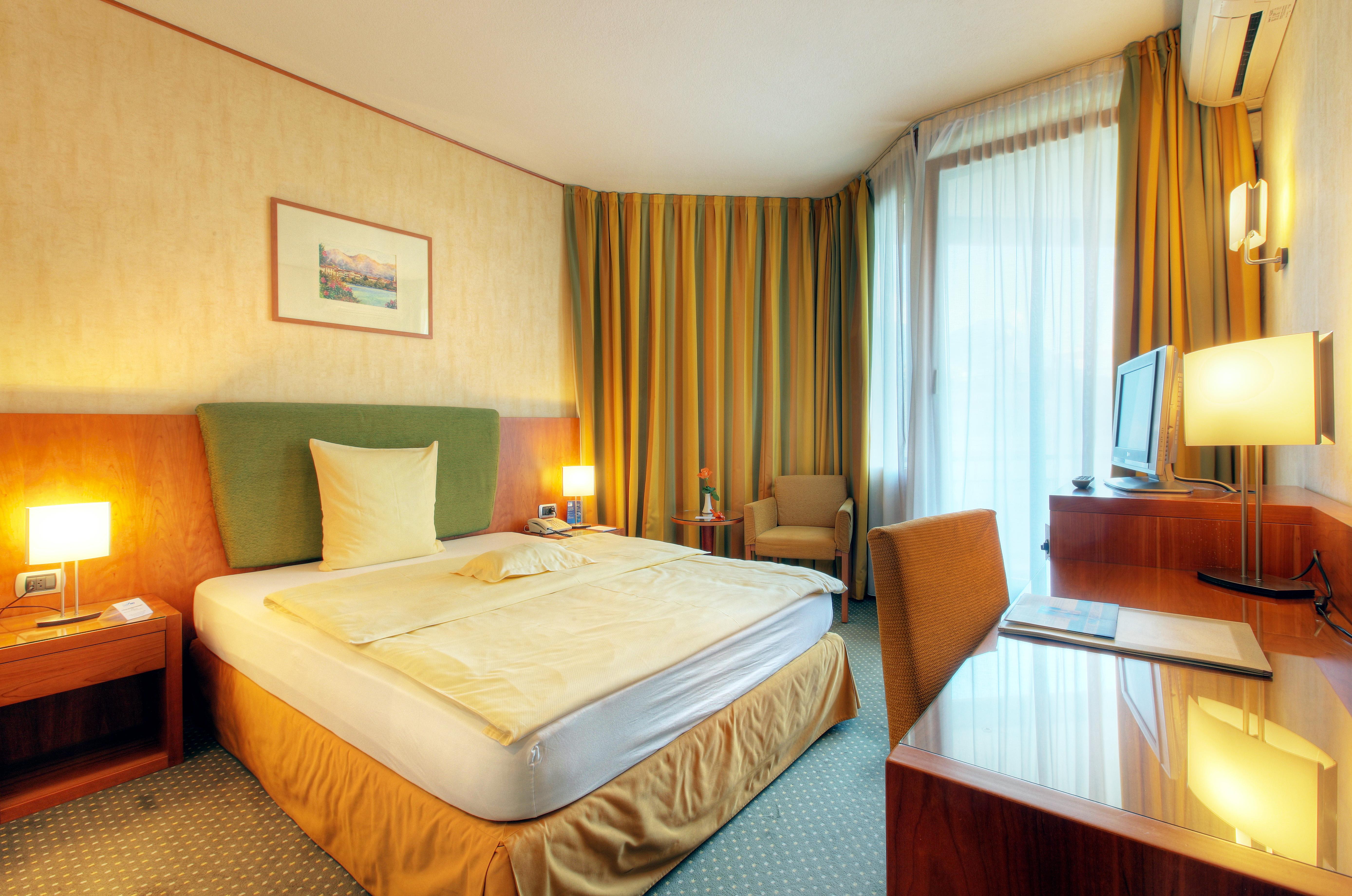 Hotel Delfino Lugano Esterno foto